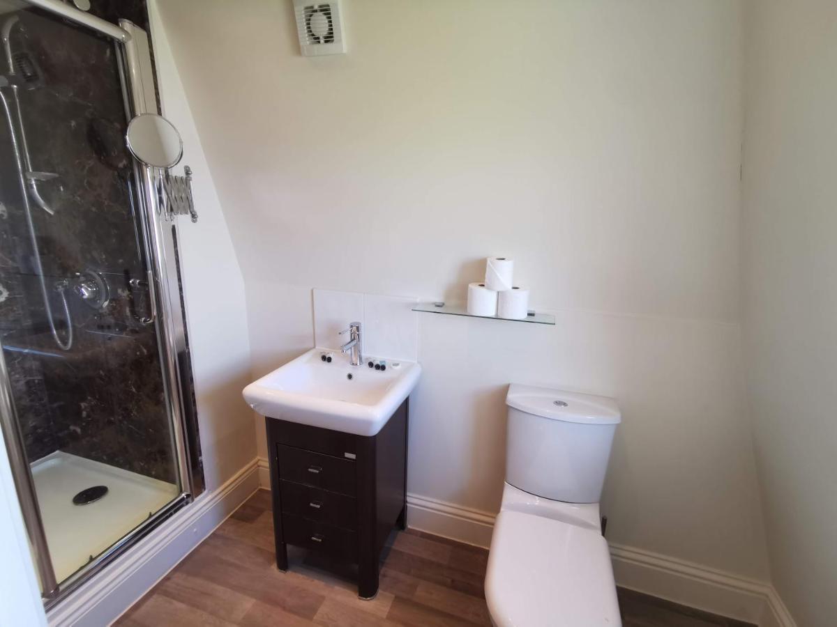 The Clarendon Royal Community Hotell Gravesend Eksteriør bilde