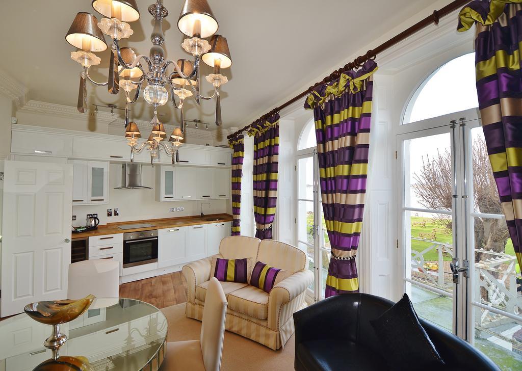 The Clarendon Royal Community Hotell Gravesend Eksteriør bilde
