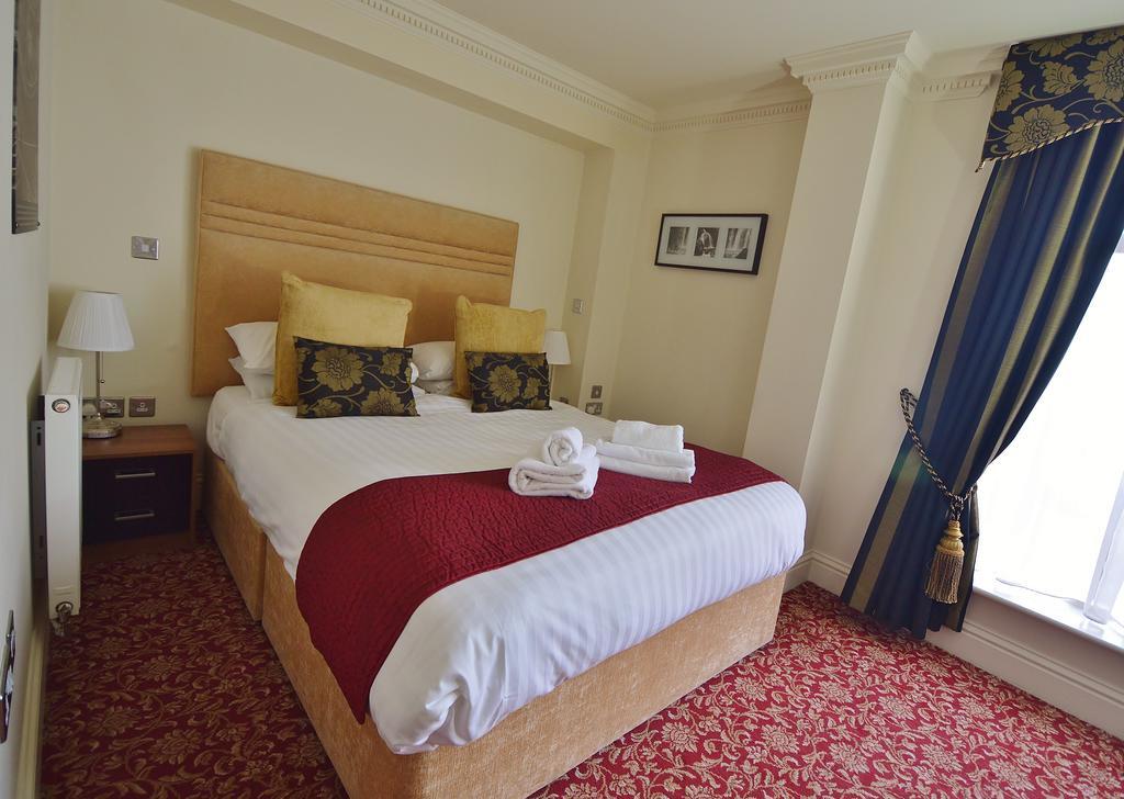 The Clarendon Royal Community Hotell Gravesend Eksteriør bilde