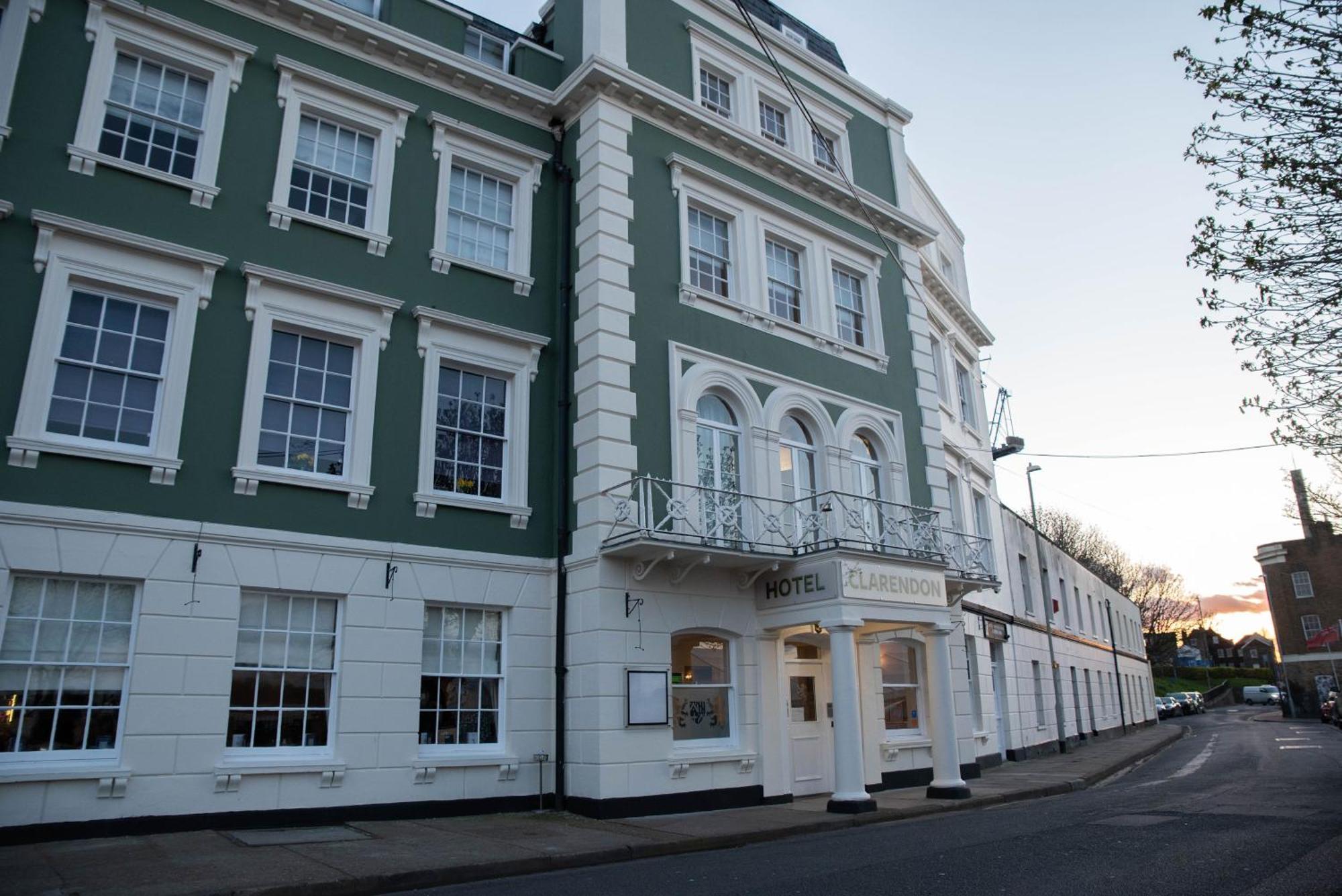 The Clarendon Royal Community Hotell Gravesend Eksteriør bilde
