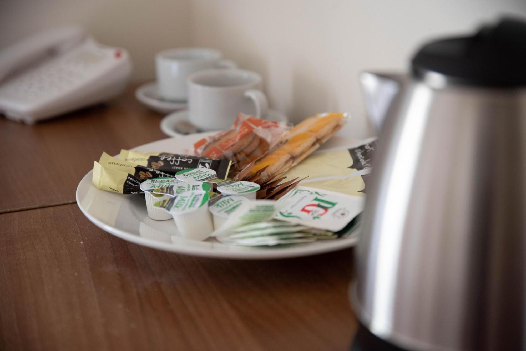 The Clarendon Royal Community Hotell Gravesend Eksteriør bilde