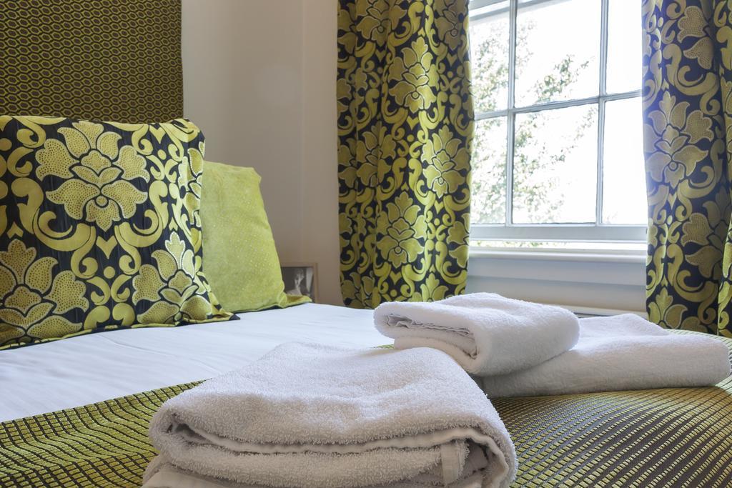 The Clarendon Royal Community Hotell Gravesend Eksteriør bilde